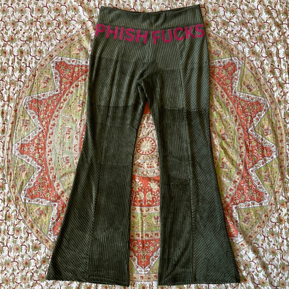 Phish F*cks No Boundaries Pants (Women’s L - Raspberry/Olive)